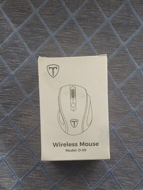 Source Unknown White Wireless Mouse D-09
